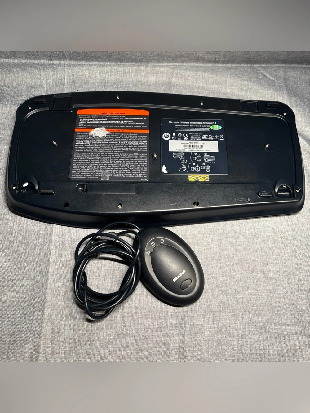 Microsoft Wireless MultiMedia Keyboard 1.1 & Optical Receiver 2.1 and Mouse.